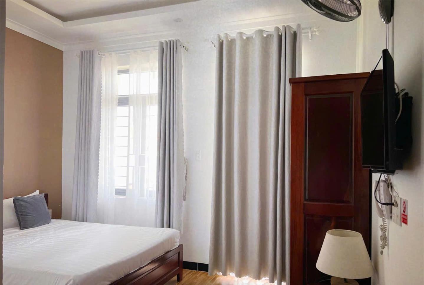 Hotel Khach San Minh Quang Phan Rang-Tháp Chàm Zewnętrze zdjęcie